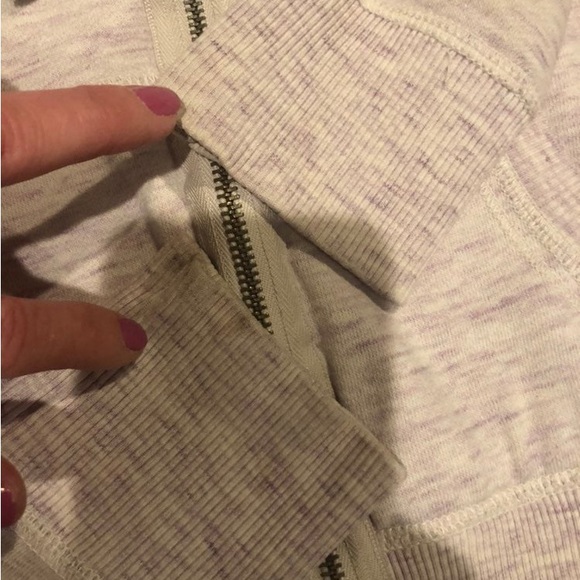 2 /$18- American Eagle Hoodie jacket - Picture 11 of 11